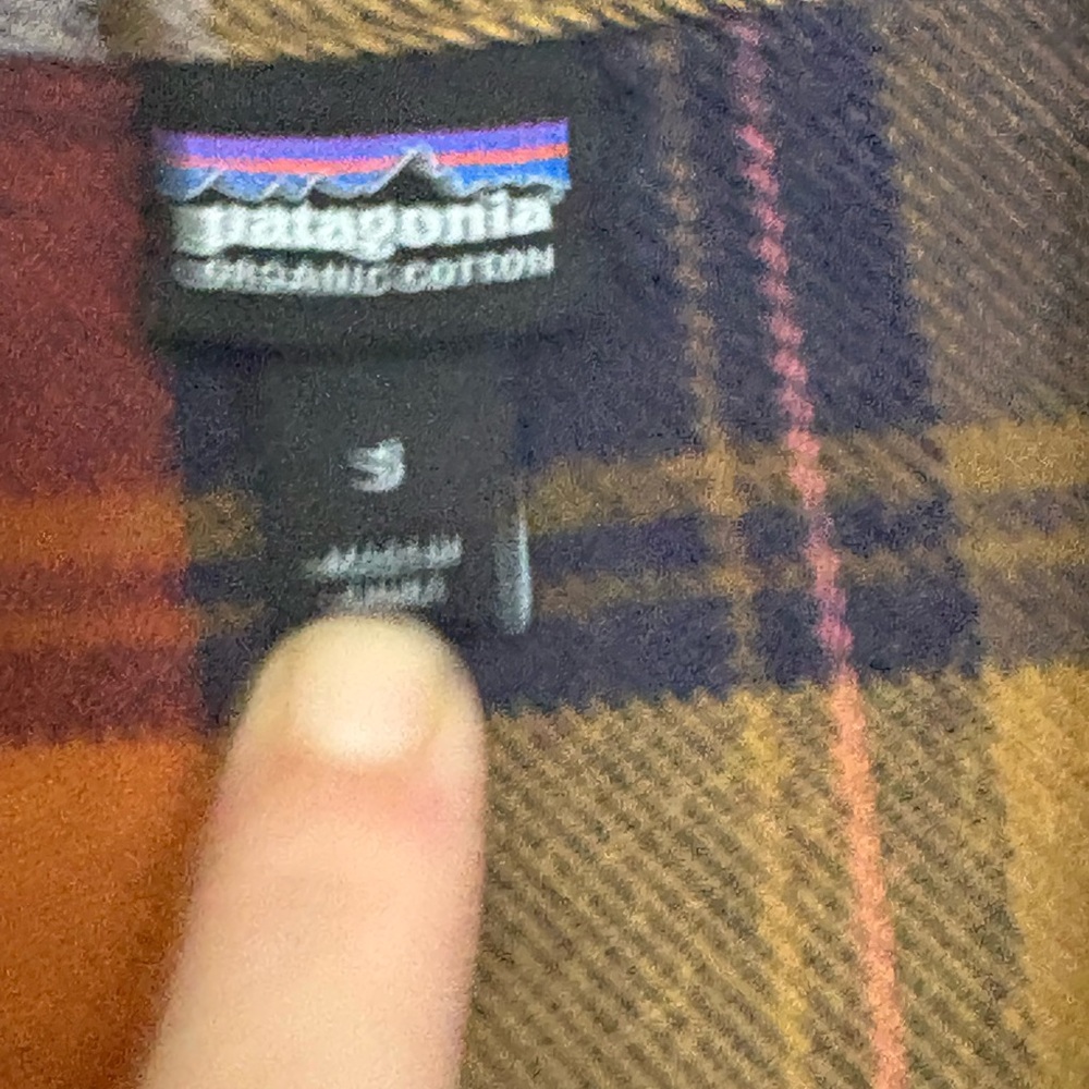 Patagonia Women's Multicolor Plaid Button Down Shirt - Picture 3 of 3